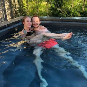 Meet your Posher, Hillary